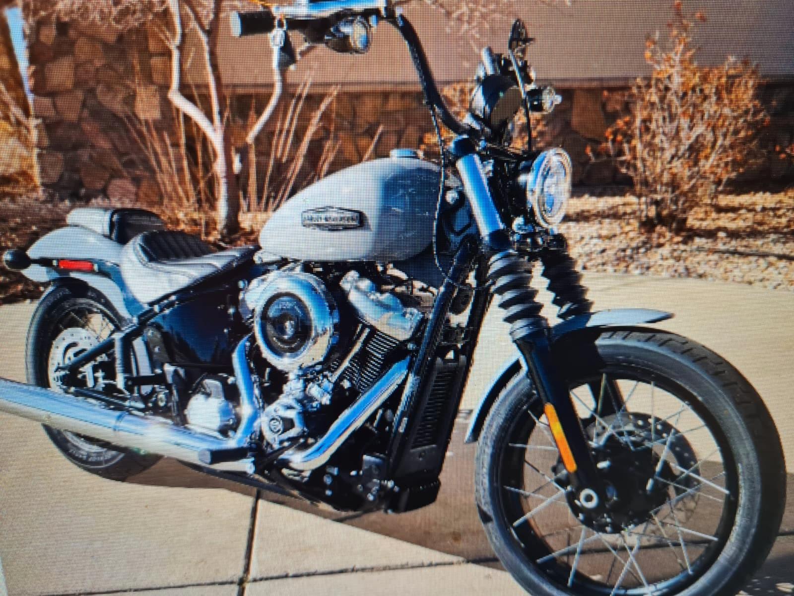 Harley-Davidson Street Bob FXBB  2026 Speichenrad