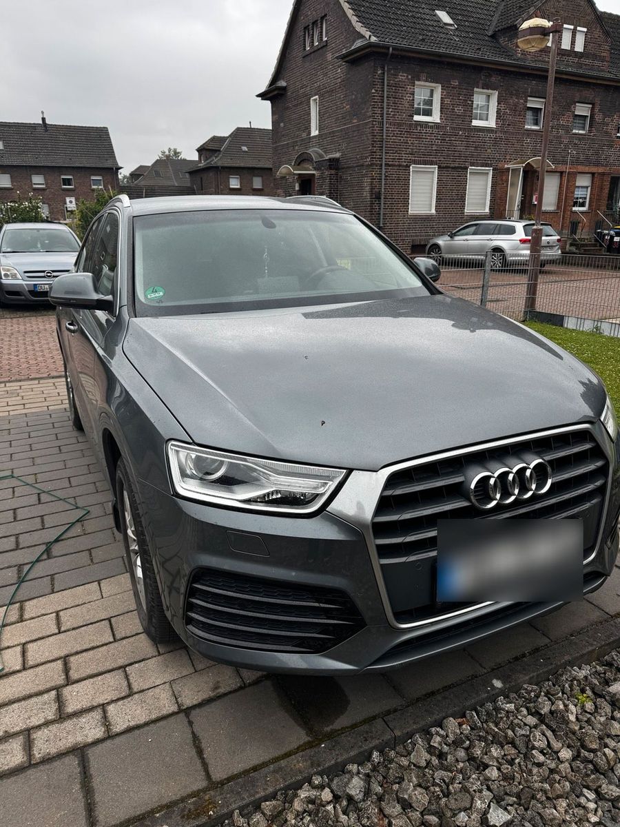 AUDI Fahrzeug Audi Q3
