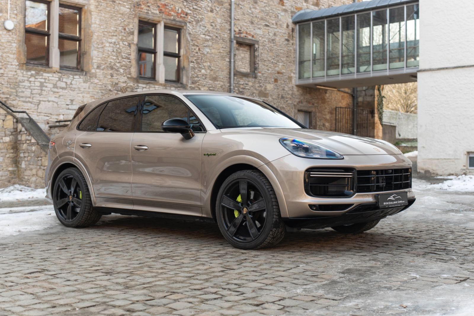 Fahrzeugabbildung Porsche Cayenne E-Hybrid SPORT-CHRONO BURMESTER 360° LED