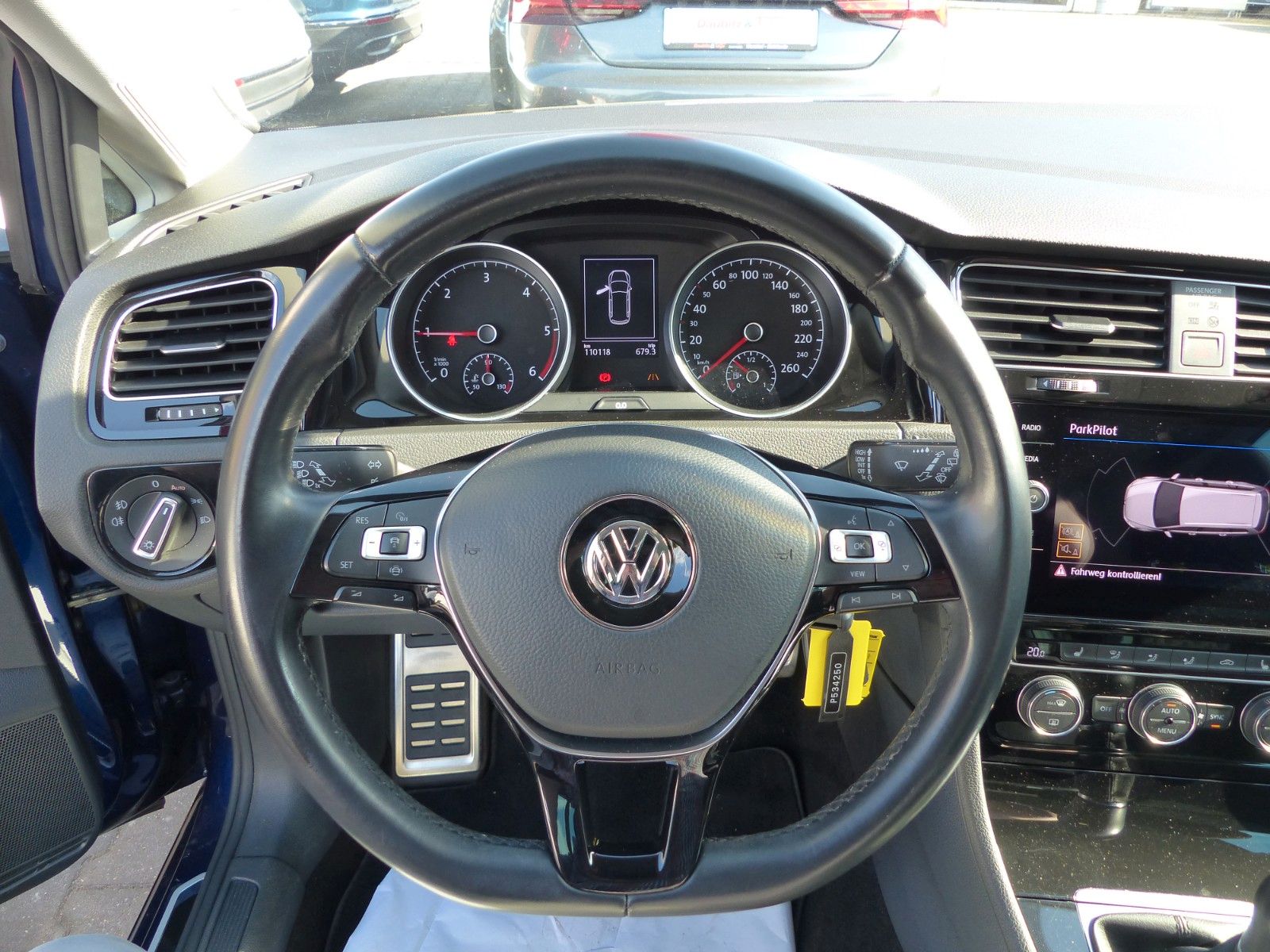 Fahrzeugabbildung Volkswagen Golf  Variant IQ.DRIVE 1,6 TDI,AHK,Climatronic