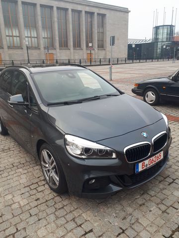 BMW 218d Active Tourer M Ausstattung Sport Automatik