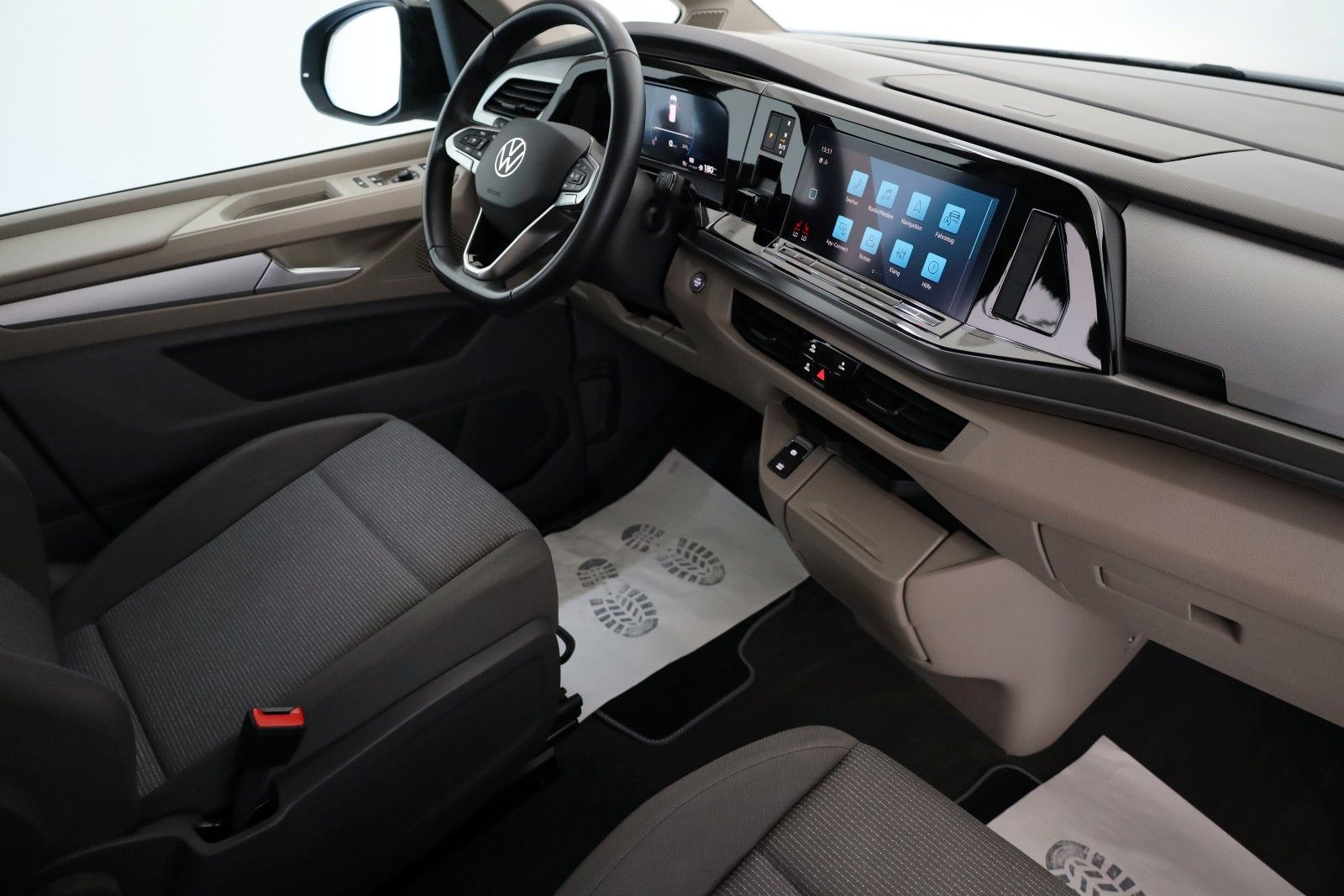 Fahrzeugabbildung Volkswagen T7 Multivan lang Space- Camper/Lounge/Slide,WR