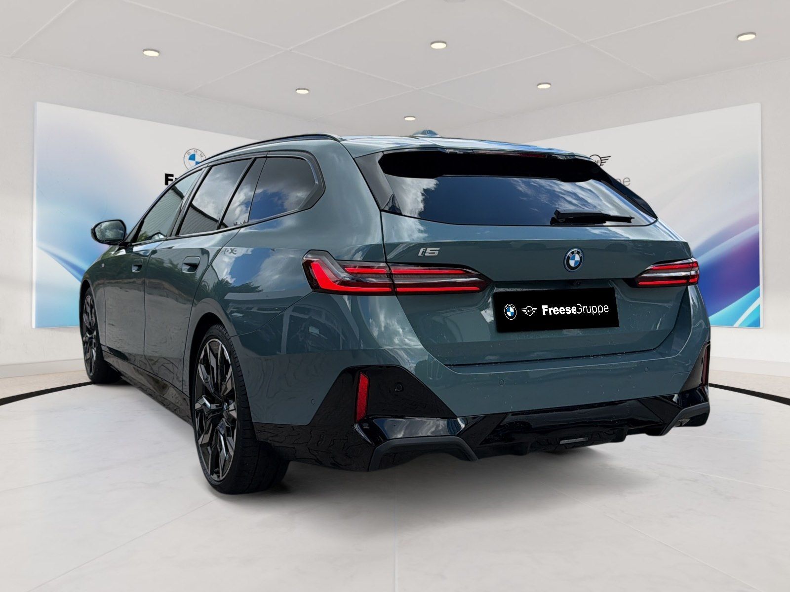 BMW i5 eDrive40 Touring M-Sport Pro RFK HEAD-UP foto 4