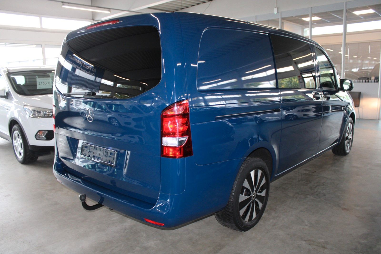 Fahrzeugabbildung Mercedes-Benz Vito MIXTO LANG 5-Si Klima STDHZ NAVI AHK CAM