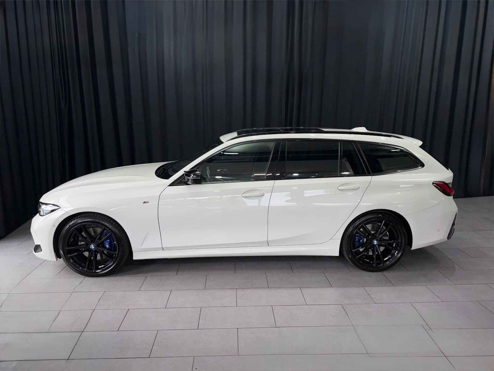 Fahrzeugabbildung BMW M340i xDrive Touring LCI |H/K|360°|PANO|HuD