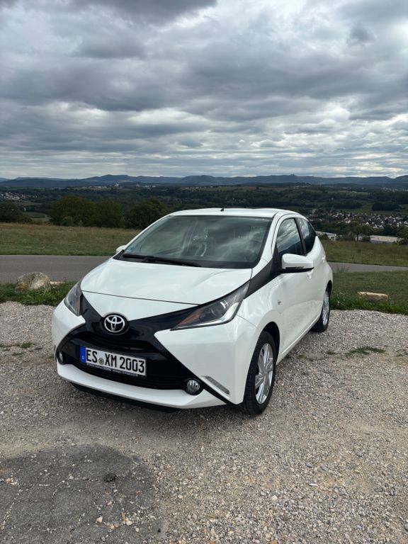 Image of Toyota Aygo (X)