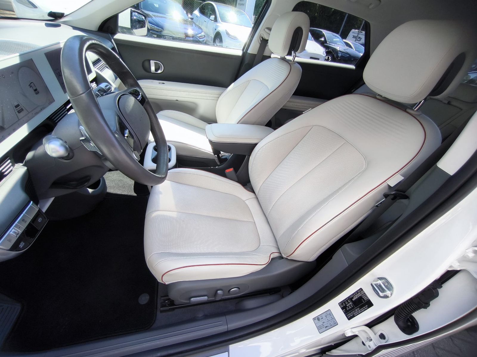 Fahrzeugabbildung Hyundai Ioniq 5 Techniq LEDER+NAVI+LED+SHZ+KAMERA+ACC+
