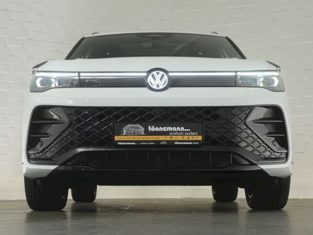 Tiguan R-LINE TDI DSG+AHK+NAVI+SCHIEBEDACH+LED M