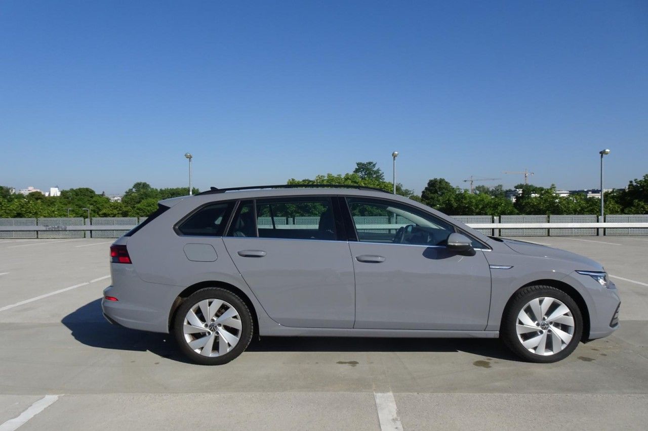 Fahrzeugabbildung Volkswagen Golf Var. STYLE 1.5l eTSI 96kW DSG LED Navi