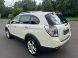 Chevrolet Captiva 2.2 LT+ 4WD 7-Sitzer LT+ - Chevrolet Captiva aus 2012