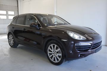 Porsche Cayenne - 4