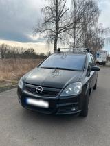 Opel  Zafira b 2,2 benzin 7 sitz - Opel Zafira Gebrauchtwagen in Dresden