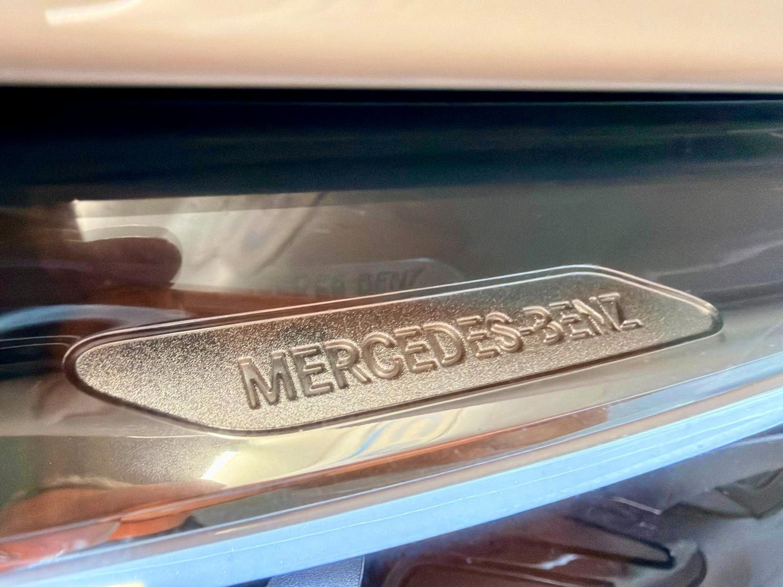 Mercedes-Benz GLC 300*4Matic*Autom.*Leder*Pano*Burmester*LED*