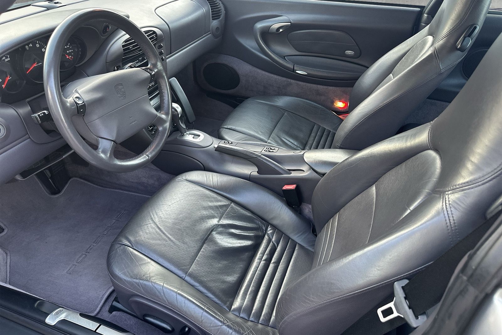 Fahrzeugabbildung Porsche 996 Carrera Coupé