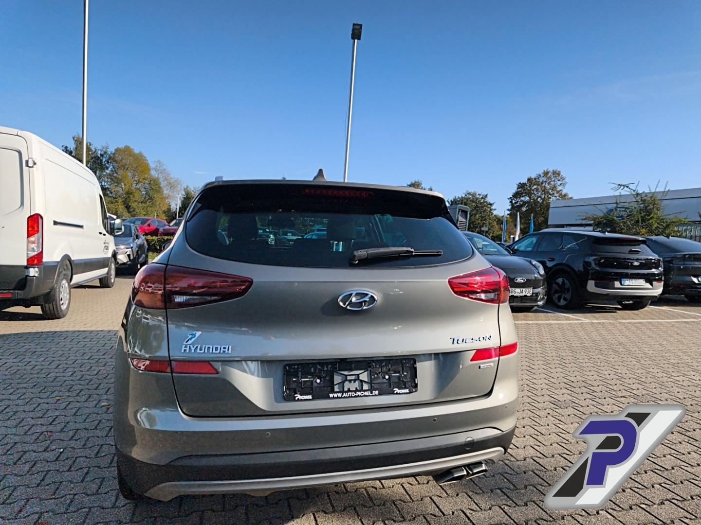 Hyundai Tucson Style 4WD NAVI+FAHRERASSISTENZ-PAKET AHK 