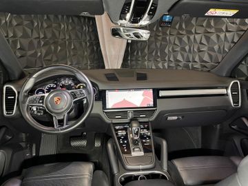 Porsche Cayenne - 10