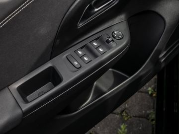 Opel Corsa F e GS Line OPC-Line-Paket Spurhalteassi.