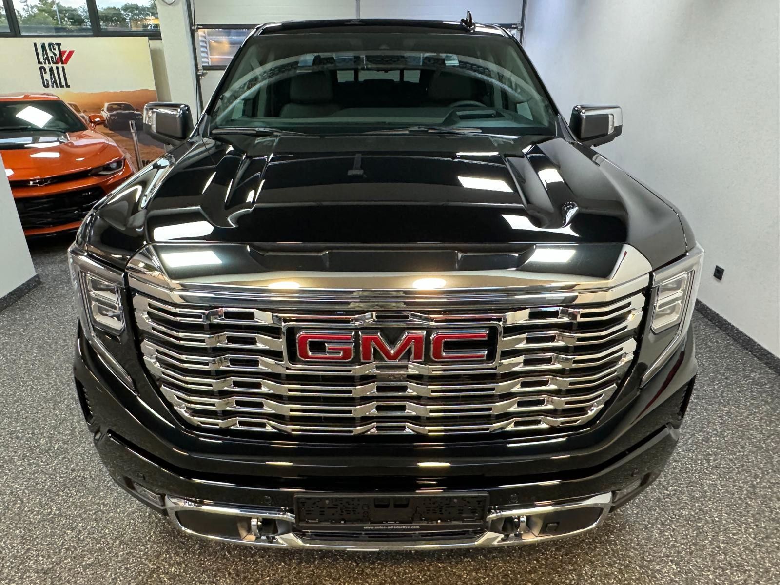 Fahrzeugabbildung GMC SIERRA DENALI 2026 - 4x4-LONG BOX 6.4"