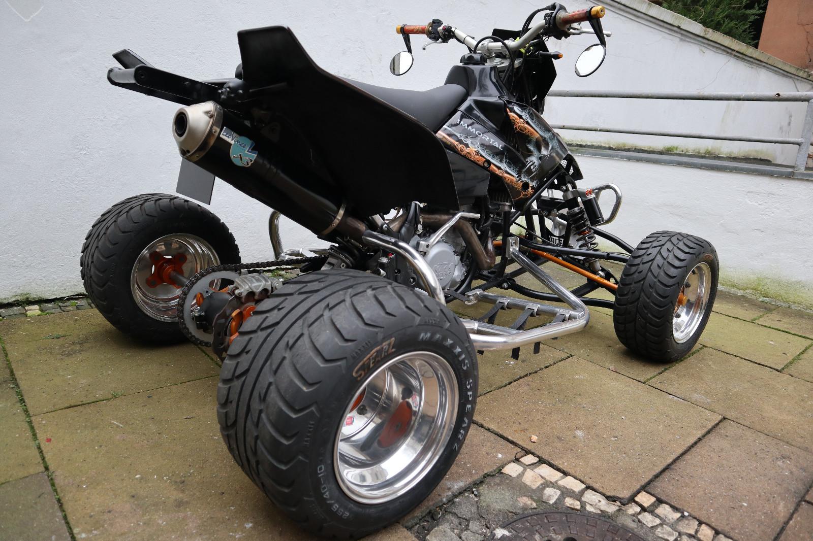 KTM  2006 — rear view