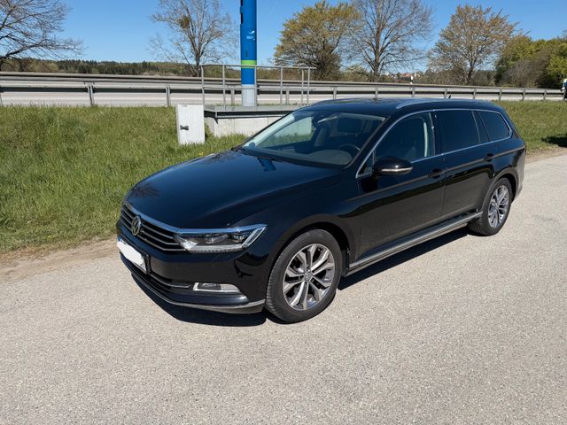 VW Passat Variant 1.5 TSI OPF DSG Highline AHK Pano