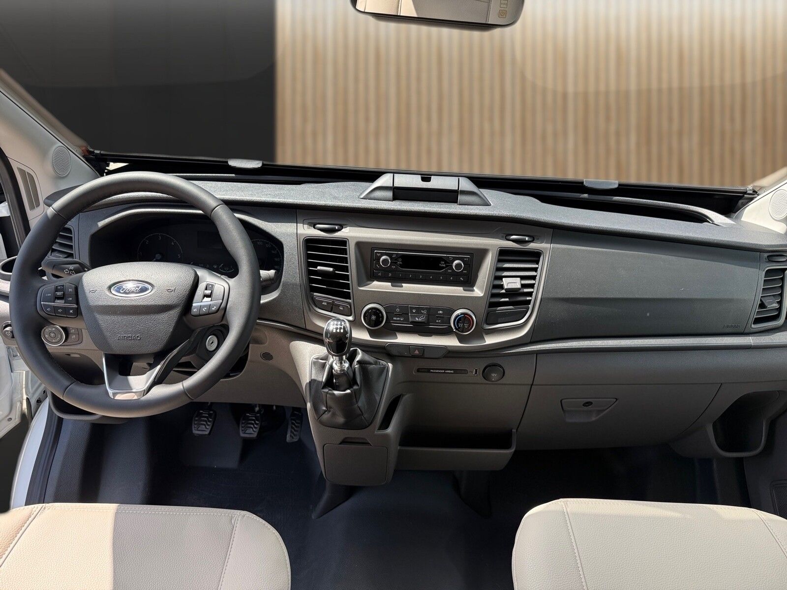 Fahrzeugabbildung Karmann Dexter 4x4 DE 570 AW Allrad 4x4, Rückfahrkamera