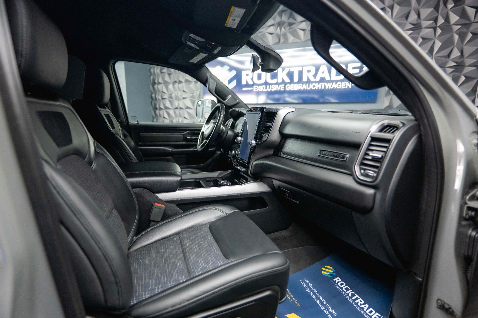 Fahrzeugabbildung Dodge RAM 5.7 V8 HEMI 4x4 Built to Serve LONG AxleLock