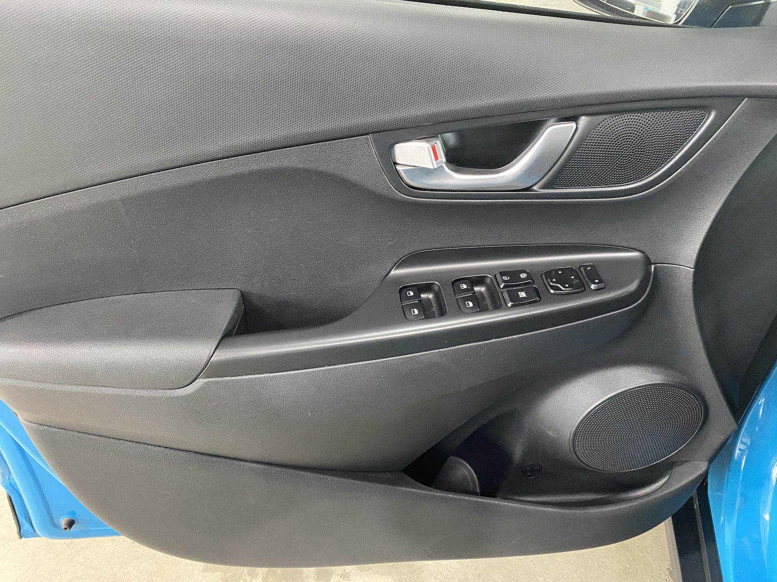 Fahrzeugabbildung Hyundai Kona Select/Navi/RFK/ACC/On-Board-3-Phasen/