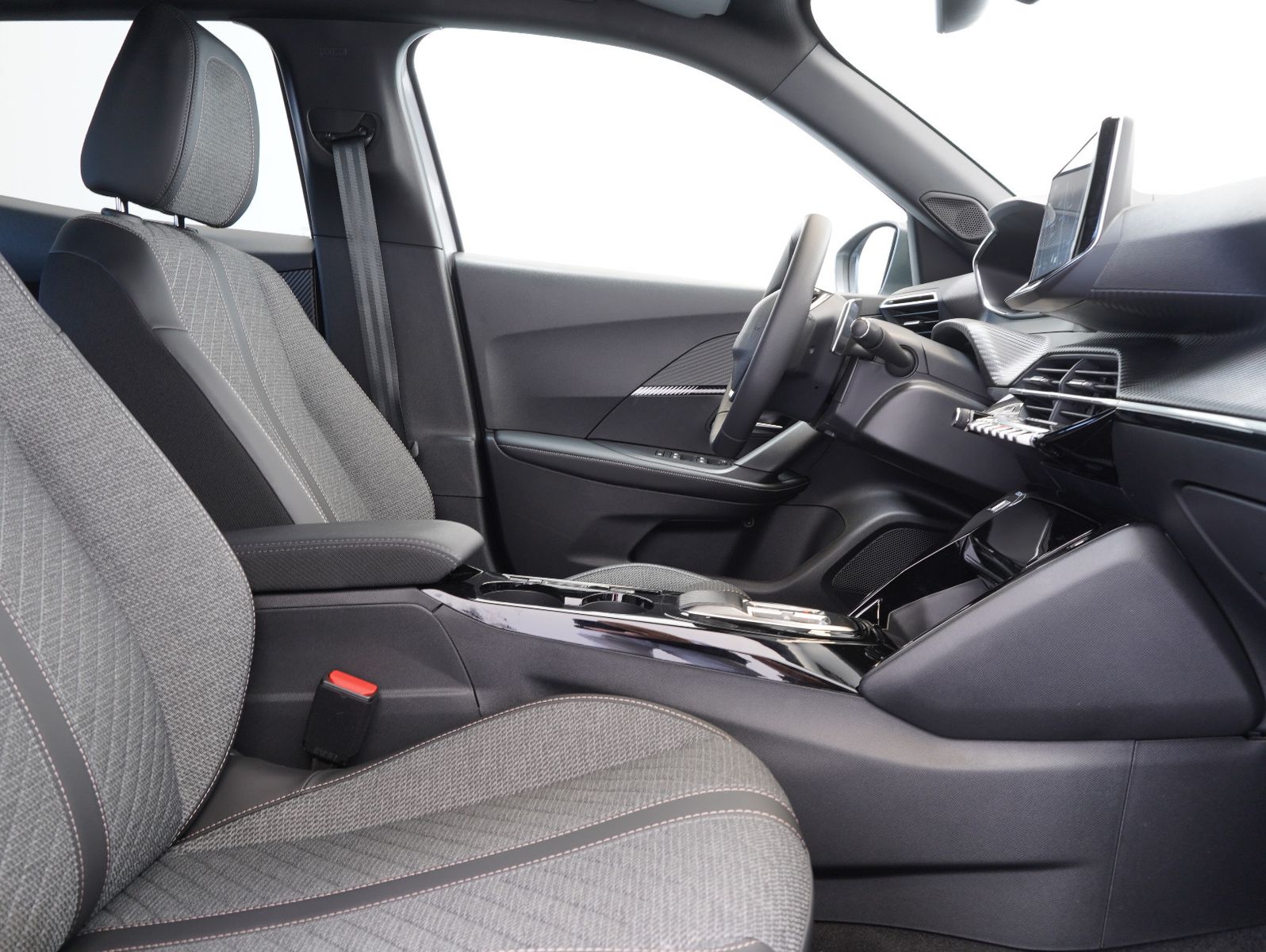 Fahrzeugabbildung Peugeot 2008 1.2 PureTech 130 Allure