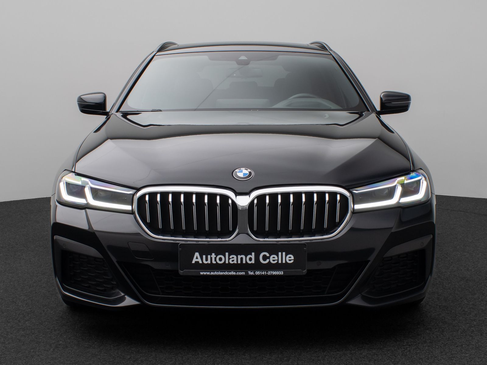 Fahrzeugabbildung BMW 530d xD M Sport Panoram Kamera Laser HUD DAB H/K