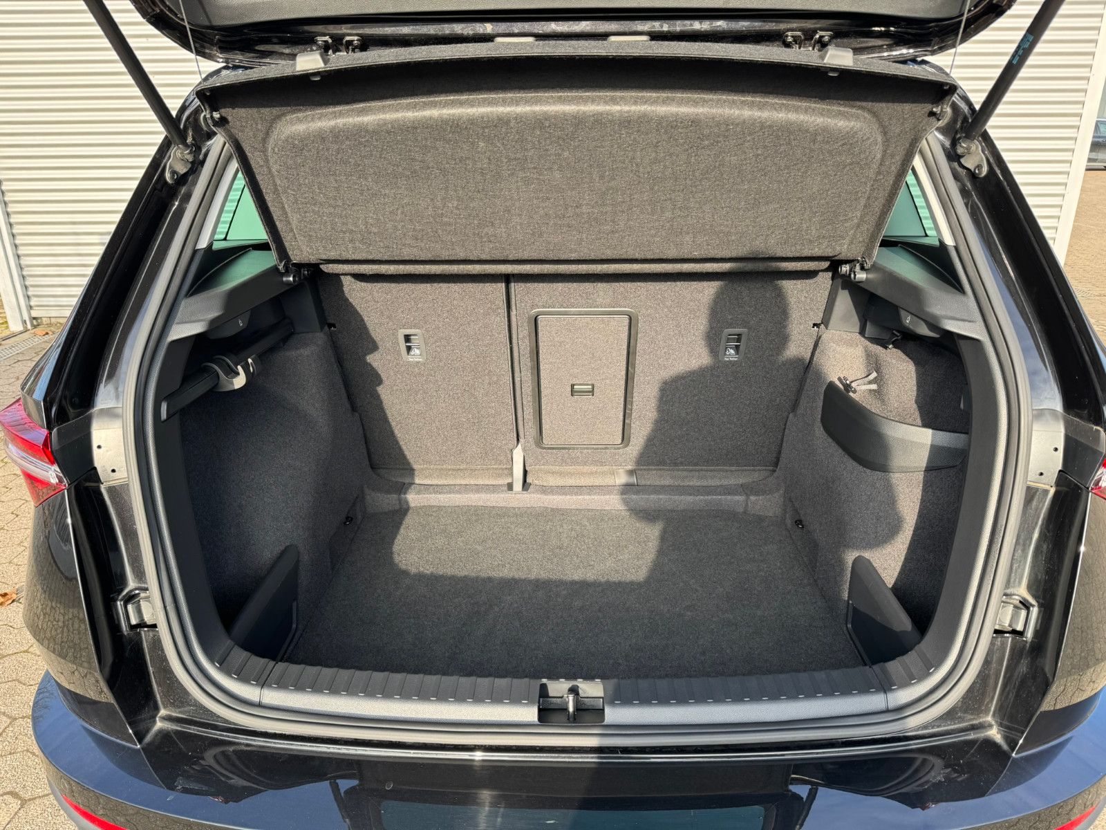 Fahrzeugabbildung SKODA Karoq Ambition 1.0 TSI Tempomat LED SHZ