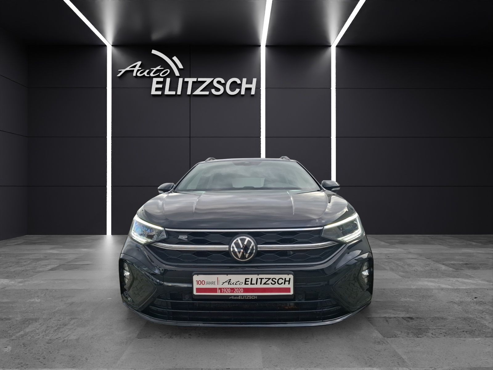 Fahrzeugabbildung Volkswagen Taigo R-Line DSG MatrixLED AHK Navi AID ACC RFK