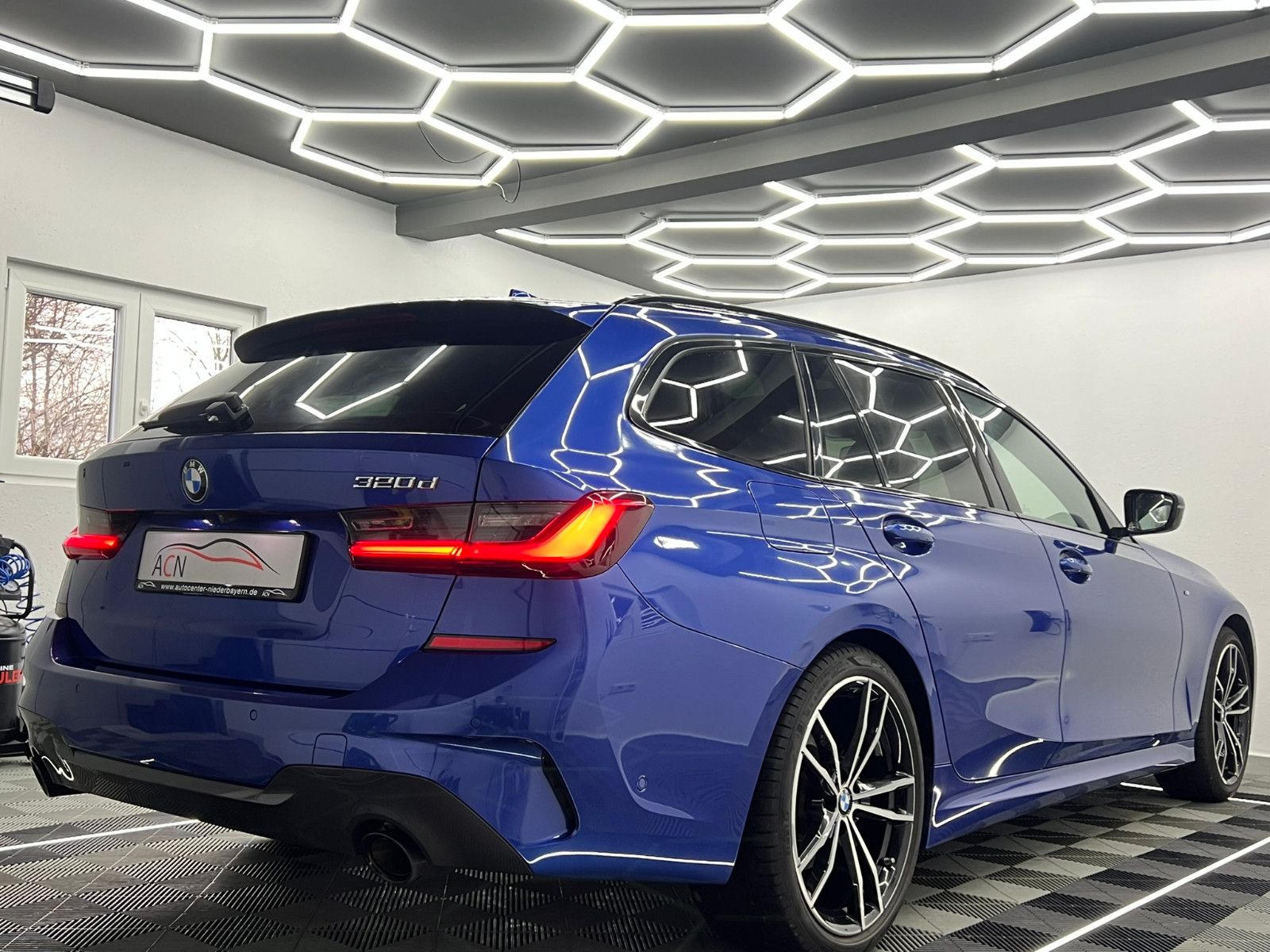 Fahrzeugabbildung BMW 320 d M SPORT/LED/DAB/PANO/ACC/19%/DE FZG