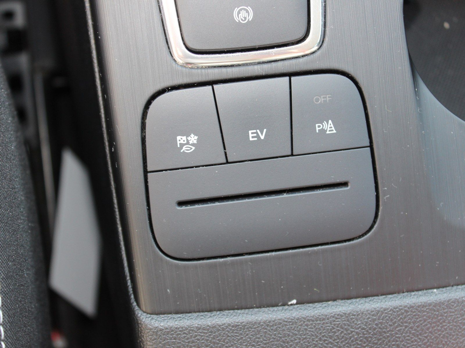 Fahrzeugabbildung Ford Kuga Plug-In Hybrid Cool & Connect 2,5 Duratec