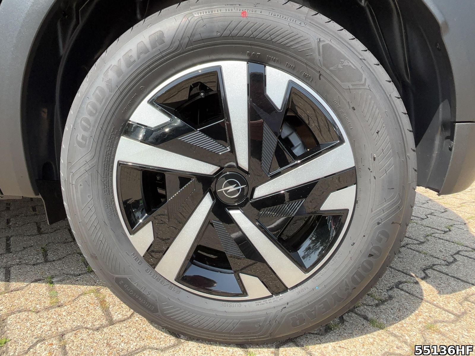 Fahrzeugabbildung Opel Mokka B Edition 131 PS AT