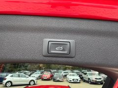 Fahrzeugabbildung Audi RS6 Avant 4.0 TFSI AHK Leder 22"Alu * 800 PS *