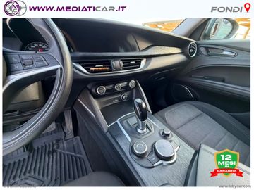 Alfa-Romeo Stelvio - 11
