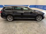 Volkswagen Passat Elegance 2.0TDI HUD AHK ACC Matrix - Volkswagen Passat