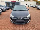 Hyundai i20 Style*KLIMAAUT.*SHZ*S.-DACH*GEPFLEGT* 1.HAND - Hyundai i20 in Bielefeld
