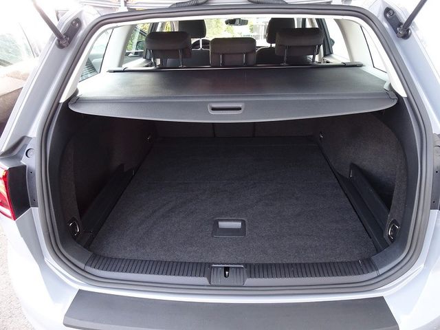 Passat Variant 1.5 TSI DSG Conceptline/ Business