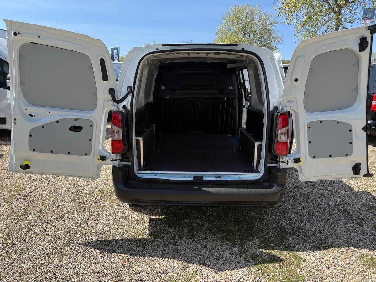 Fahrzeugabbildung Fiat Doblo XL Kastenwagen 130 MT
