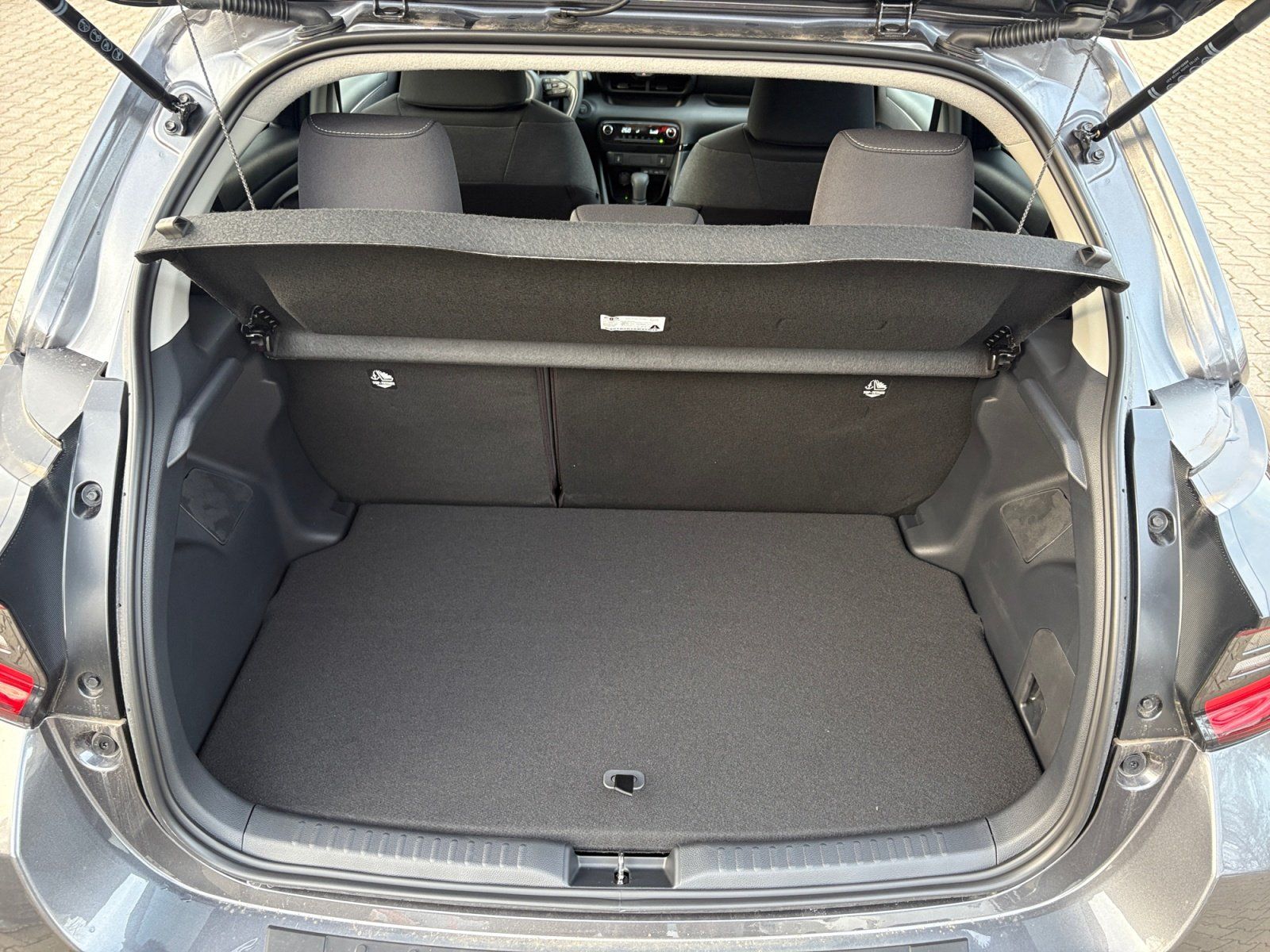 Toyota Yaris - Bild 15