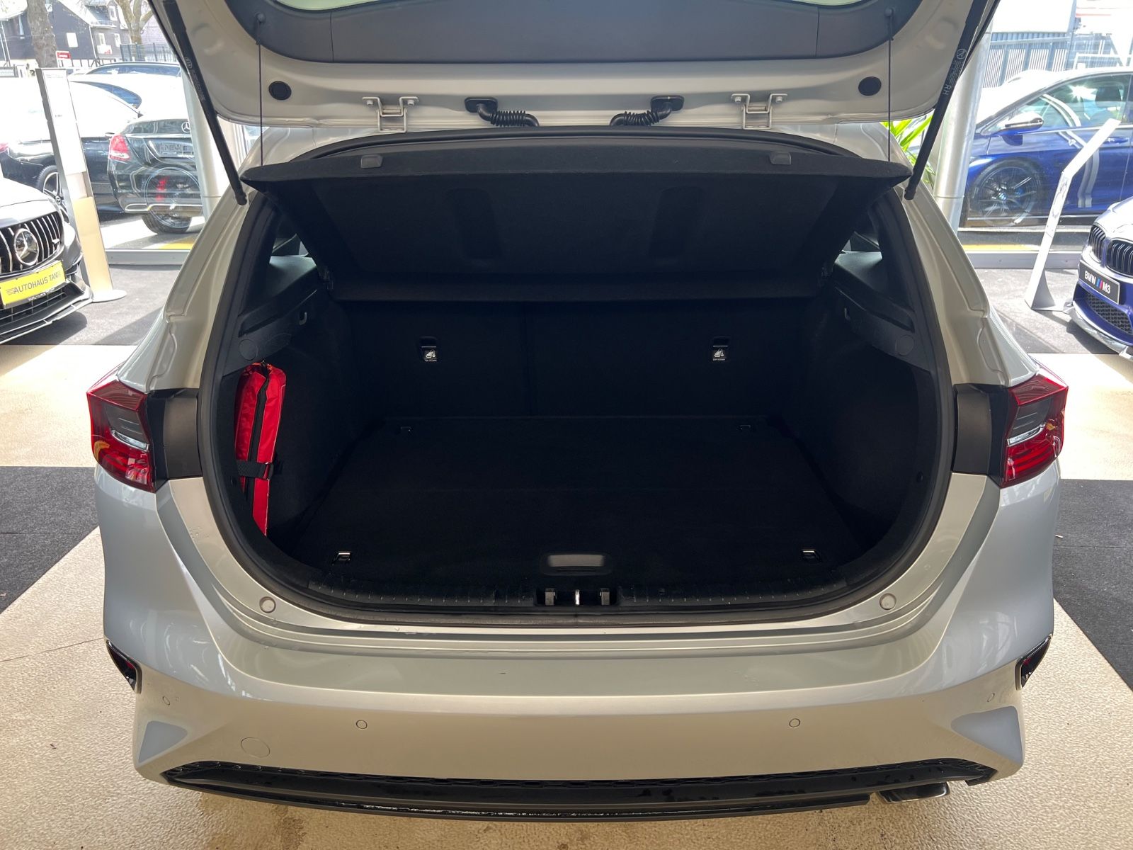 Fahrzeugabbildung Kia cee'd / Ceed Vision *LED*NAVI*CARPLAY*KAMERA*