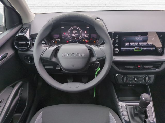 Fahrzeugabbildung SKODA Fabia 1.0 MPI Essence KLIMA LED SHZ