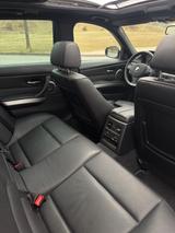 BMW 335xDrive/M-Paket/ Top Ausstattung  - BMW 3er Reihe aus 2011: Kombi