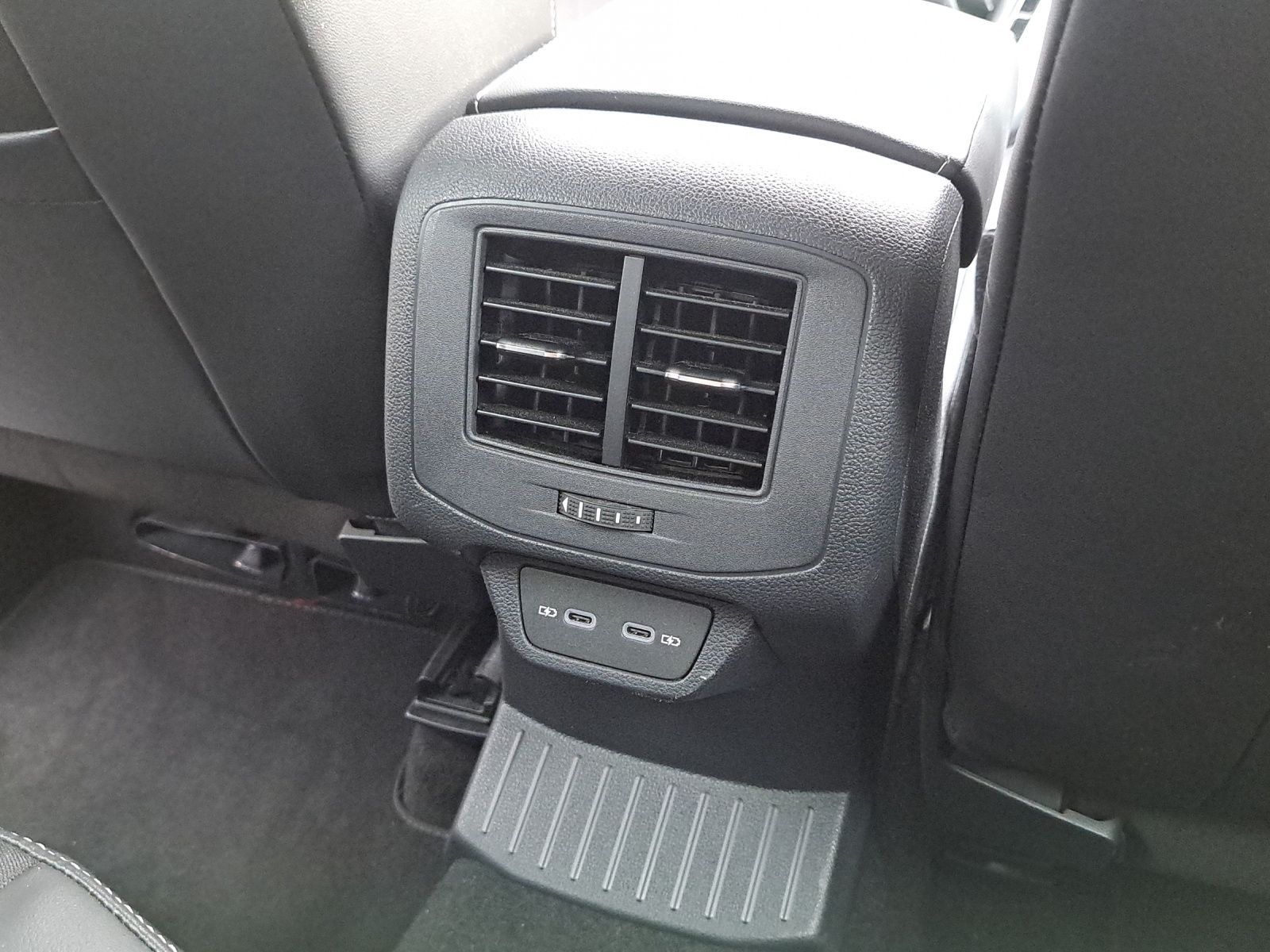 Volkswagen T-Roc - Bild 17