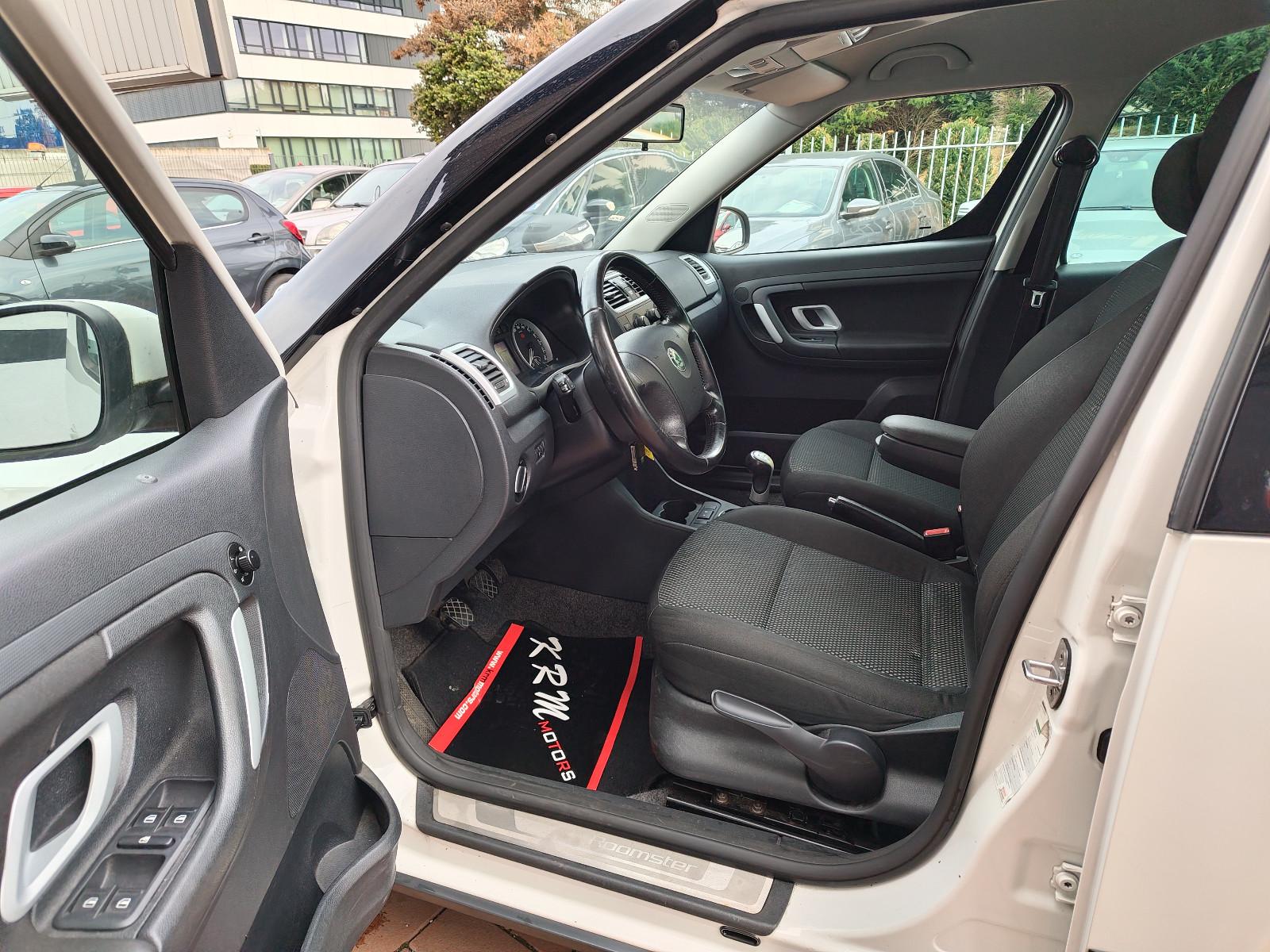 Skoda Roomster 2009 — photo 8