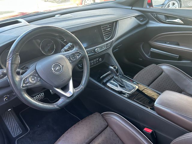 Fahrzeugabbildung Opel Insignia Sports Tourer GSi 4x4 Aut.+Panorama+