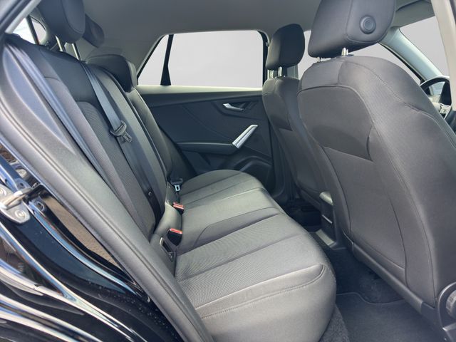 Fahrzeugabbildung Audi Q2 35 TFSI advanced S-tronic+LED+CarPlay+DAB