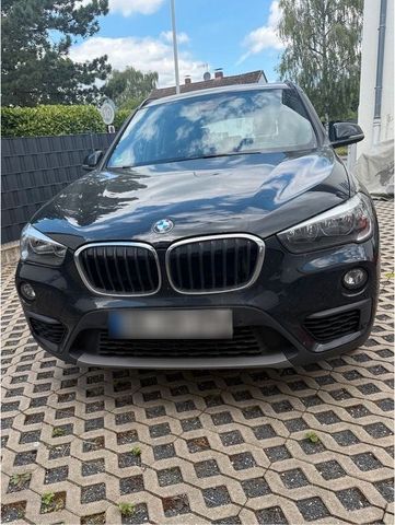 BMW BMW x1 20i xdrive |erste Hand | Keygo| Win...