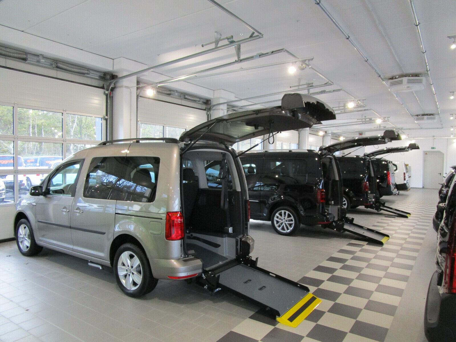 showroom-image-bottom